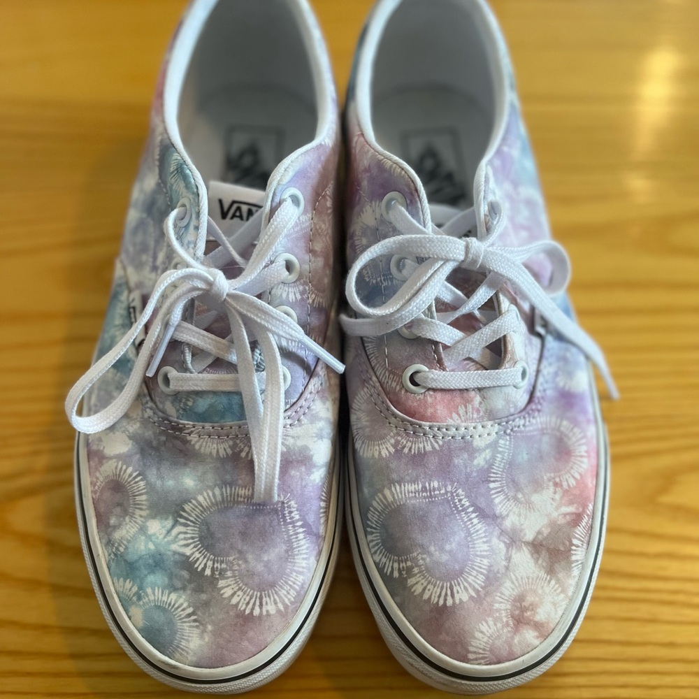 Pastel Tie Dye Heart Vans